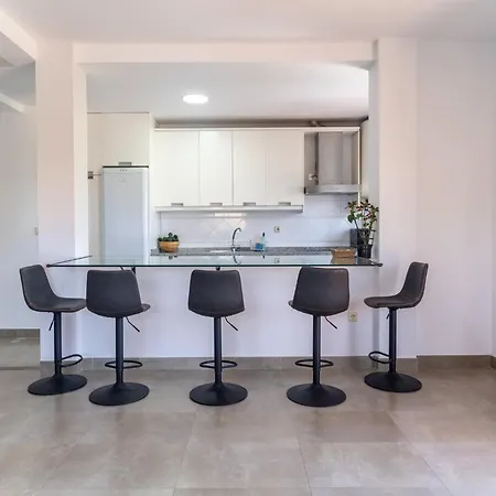 Spacious With 2 Large Terraces Apartment *